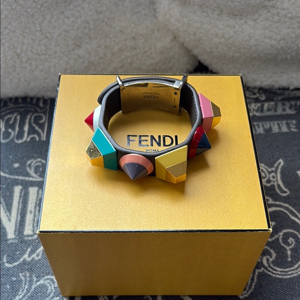 Fendi Leather Geometrical Multicolored Bracelet with Box